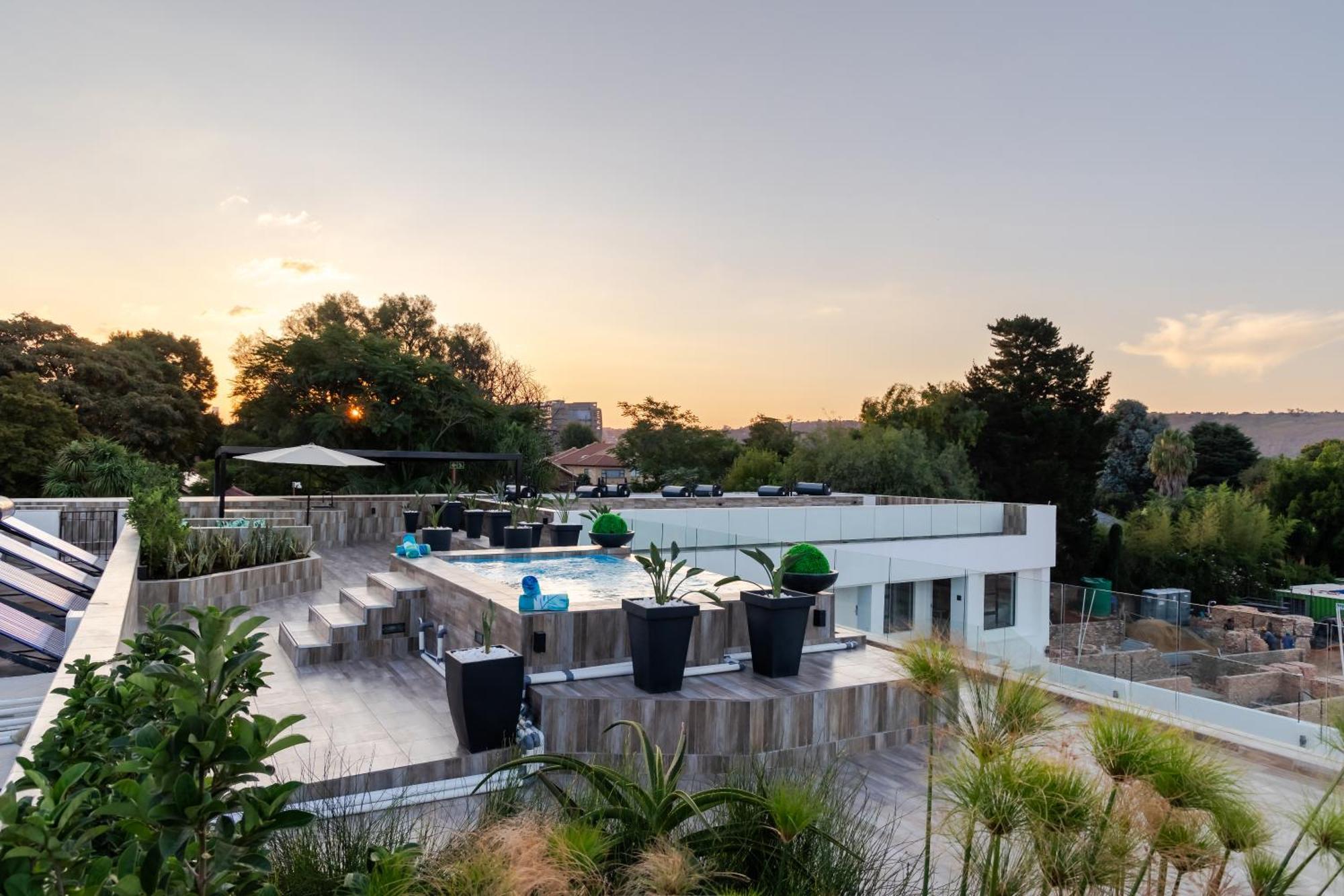 Bedfordview Hotel & Apartments Johannesburg Exterior photo